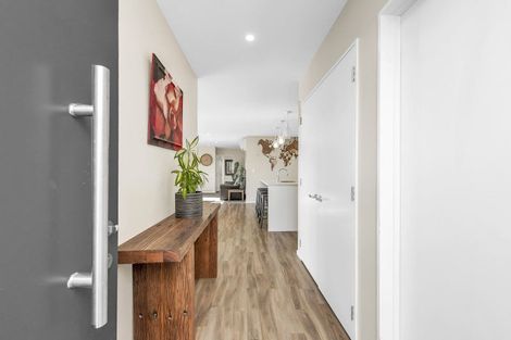 Photo of property in 9 Dundee Close, Darfield, 7510