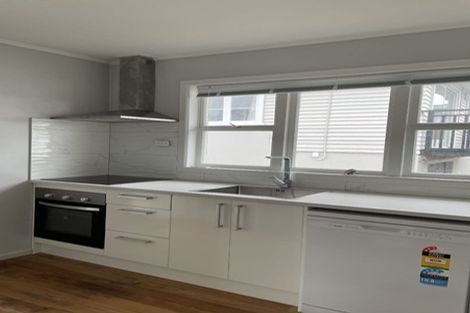 Photo of property in 41 Park Road, Glenfield, Auckland, 0629