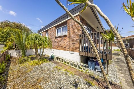 Photo of property in 1/11 Queen Street, Papakura, 2110