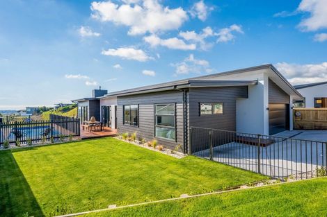 Photo of property in 70 Katania Heights, Brightwater, 7022