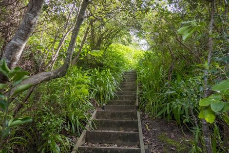 Photo of property in 76 Grange Road, Hahei, Whitianga, 3591