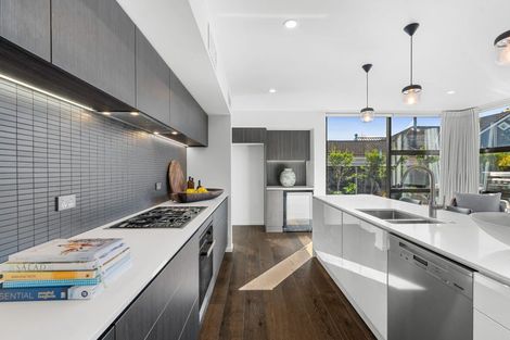 Photo of property in 42 Tui Street, Fendalton, Christchurch, 8041