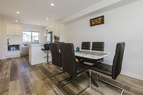 Photo of property in 152 Battalion Drive, Papakura, 2110