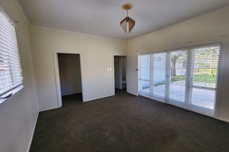 Photo of property in 4 Camp Road, Mount Wellington, Auckland, 1062