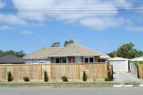 Photo of property in 22 Dinton Street, Russley, Christchurch, 8042