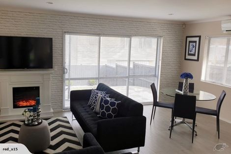 Photo of property in 4 Beggs Way, Flat Bush, Auckland, 2016