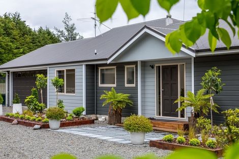 Photo of property in 228 Woodside Road, Woodside, Greytown, 5794