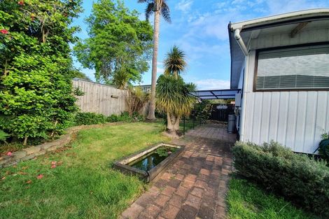 Photo of property in 2/8 Alpha Street, Papakura, 2110