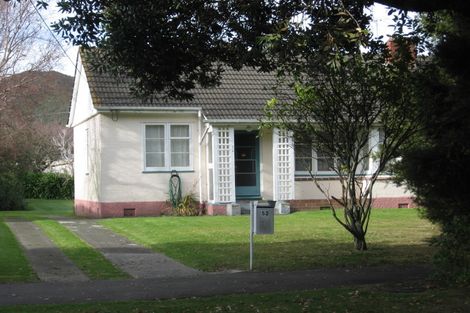 Photo of property in 52 Hall Crescent, Epuni, Lower Hutt, 5011