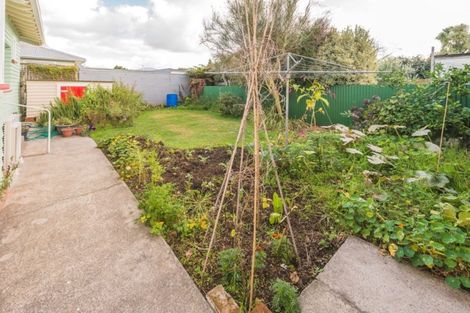 Photo of property in 28 Niblett Street, Whanganui, 4500
