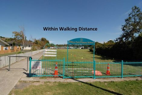 Photo of property in 60 Alton Avenue, Hillcrest, Auckland, 0627