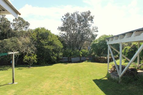 Photo of property in 8 Yorke Road, Haruru, 0204