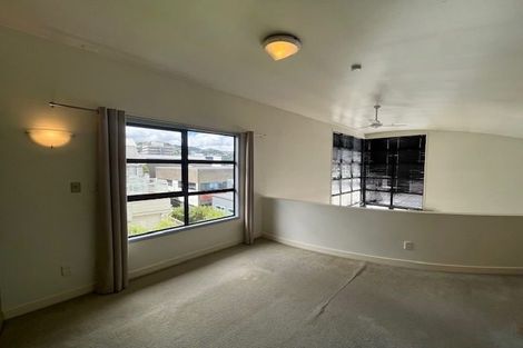 Photo of property in 10e Hobson Street, Thorndon, Wellington, 6011