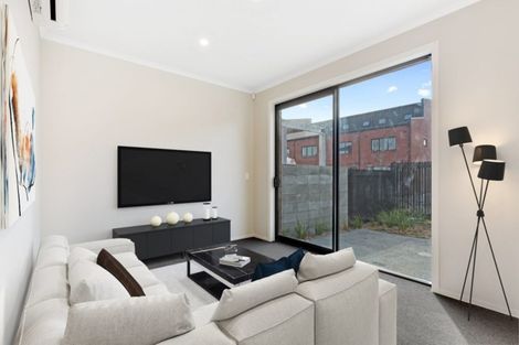 Photo of property in 12 Uku Lane, Hobsonville, Auckland, 0616