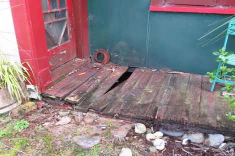 Photo of property in 9 Main Road, Hector, 7822