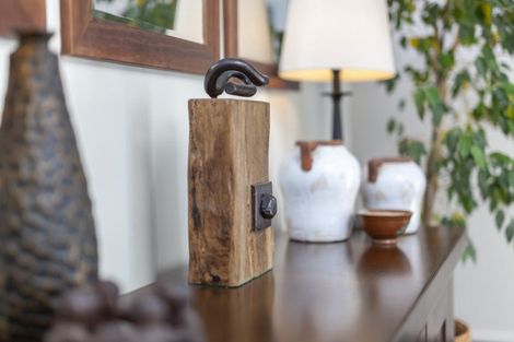 Photo of property in 3 Hihi Place, Waikanae, 5036