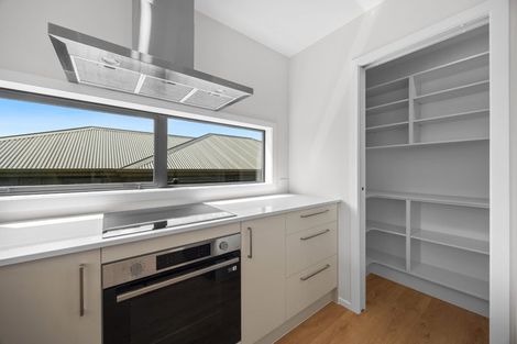 Photo of property in 2 Arohanui Road, Karaka, 2124