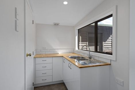 Photo of property in 42 Foster Crescent, Snells Beach, 0920