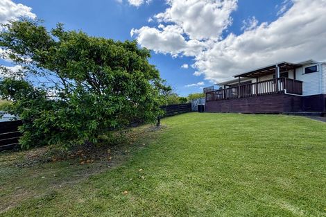 Photo of property in 55 La Rosa Street, Green Bay, Auckland, 0604