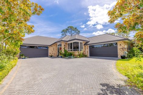 Photo of property in 44 Limousin Place, Grandview Heights, Hamilton, 3200