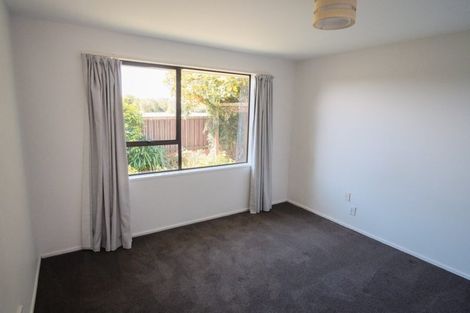 Photo of property in 8 Mervyn Drive, Avondale, Christchurch, 8061