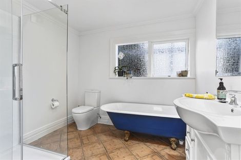 Photo of property in 55 Rawene Road, Birkenhead, Auckland, 0626