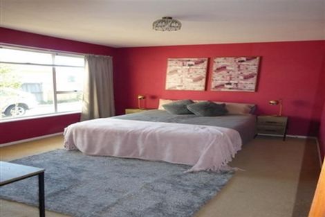 Photo of property in 60 Denise Crescent, Hornby, Christchurch, 8042