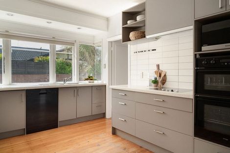 Photo of property in 13 Burrows Street, Tauranga South, Tauranga, 3112