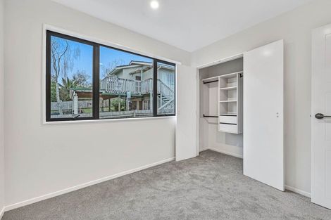 Photo of property in 29d Rotoiti Avenue, Pakuranga Heights, Auckland, 2010