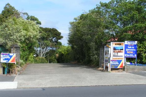 Photo of property in 21 Bush Lane, Northcote Point, Auckland, 0627