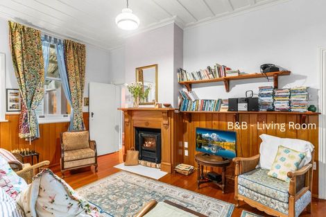 Photo of property in Saddlery Cottage, 3245 Paparoa-oakleigh Road, Paparoa, 0571