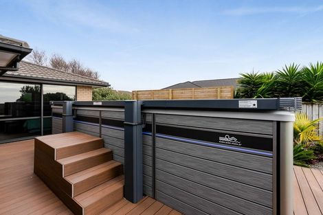 Photo of property in 25b Dolphin Parade, Bell Block, New Plymouth, 4312