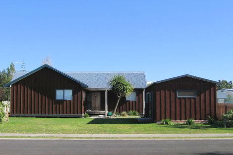 Photo of property in 19 Morcom Drive, Cooks Beach, Whitianga, 3591