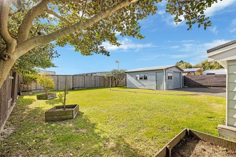 Photo of property in 21 Paradise Place, Milson, Palmerston North, 4414