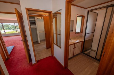 Photo of property in 7 Cable Bay Block Road, Cable Bay, 0420