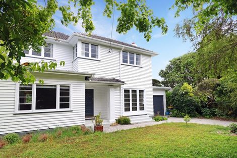 Photo of property in 28 Marina Grove, Hutt Central, Lower Hutt, 5010