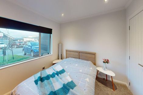 Photo of property in 6 D'urville Place, Kelvin Grove, Palmerston North, 4414