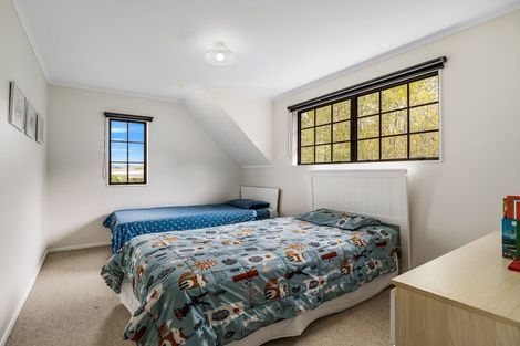 Photo of property in 28 Russell Crescent, Western Heights, Rotorua, 3015