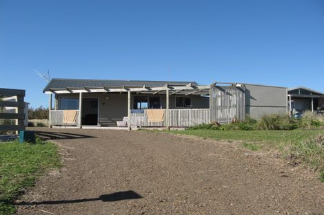Photo of property in 39 Te Kiri Street, Himatangi Beach, Foxton, 4891