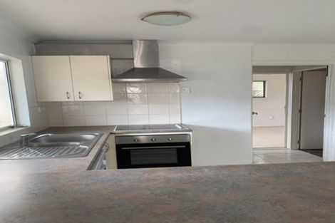 Photo of property in 5 Pooks Road, Ranui, Auckland, 0612