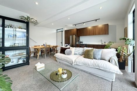 Photo of property in 5/149 Onepu Road, Lyall Bay, Wellington, 6022