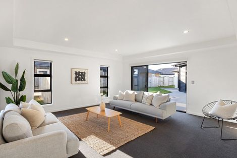 Photo of property in 16 Helen June Avenue, Flagstaff, Hamilton, 3210