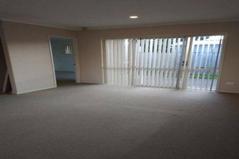 Photo of property in 17a Greenhaven Avenue, Opaheke, Papakura, 2113