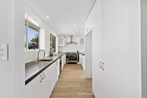 Photo of property in 10 Mckellar Place, Hornby, Christchurch, 8042