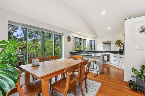 Photo of property in 1/16 Glade Place, Birkenhead, Auckland, 0626