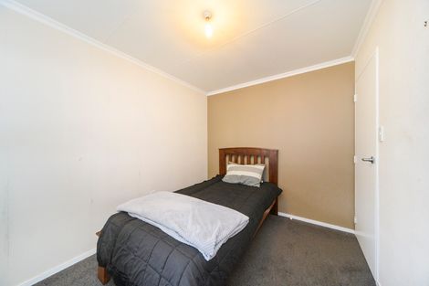Photo of property in 38 Suzanne Grove, Kelvin Grove, Palmerston North, 4414