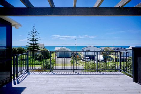 Photo of property in 396 Pukehina Parade, Pukehina, Te Puke, 3189