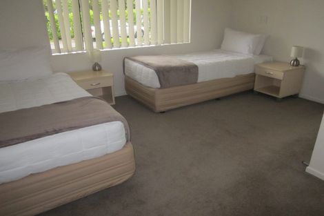 Photo of property in 1/28 Oneroa Road, East Tamaki, Auckland, 2013