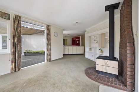 Photo of property in 393 Aokautere Drive, Aokautere, Palmerston North, 4471