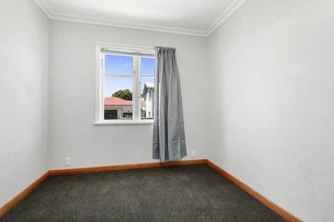 Photo of property in 98 Kilbirnie Crescent, Kilbirnie, Wellington, 6022